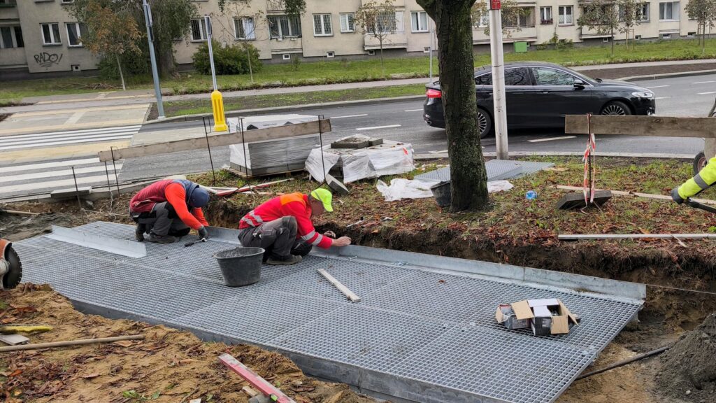 montaż chodnika podwieszanego